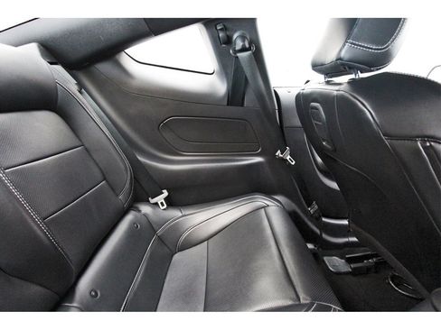 Used 2024 Ford Mustang Premium image 9