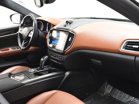 Used 2019 Maserati Ghibli image 26