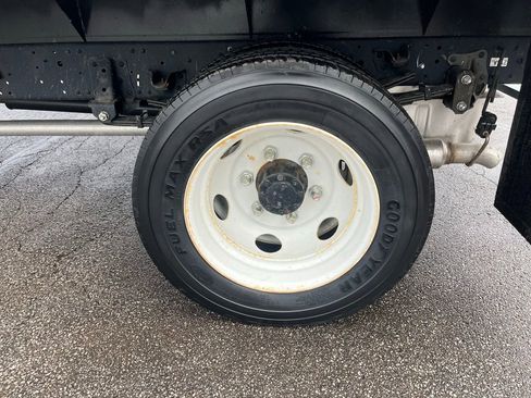 New 2024 Chevrolet Low Cab Forward image 27