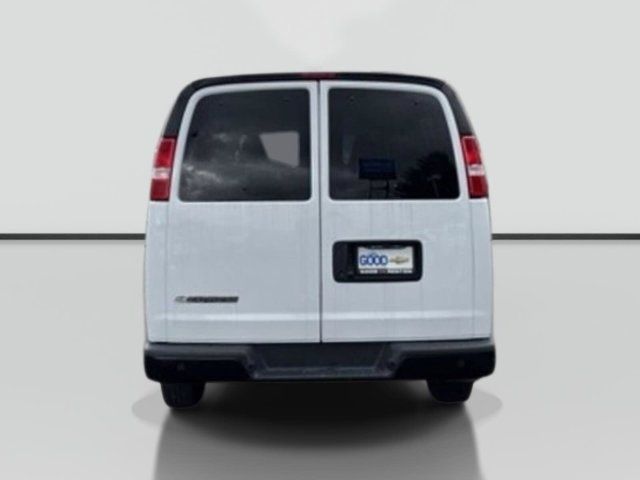 Used 2023 Chevrolet Express 3500 LS RWD image 4