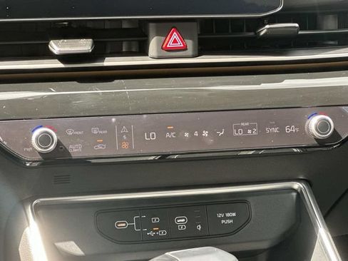 Used 2026 Kia Carnival SX Prestige FWD image 5