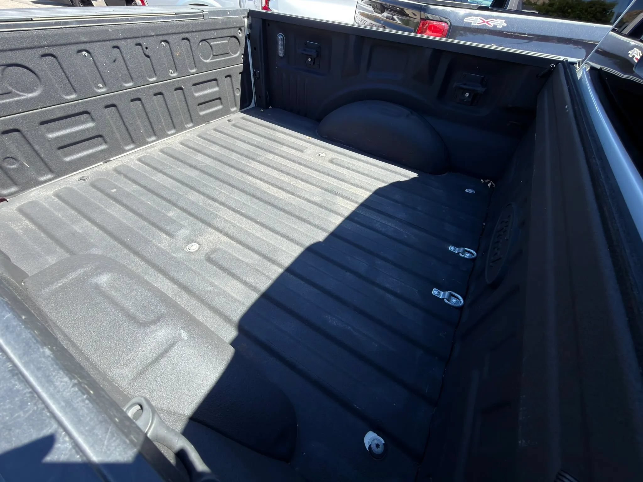 Used 2020 Ford F150 Platinum w/ Equipment Group 701A Luxury AWD/4WD image 16
