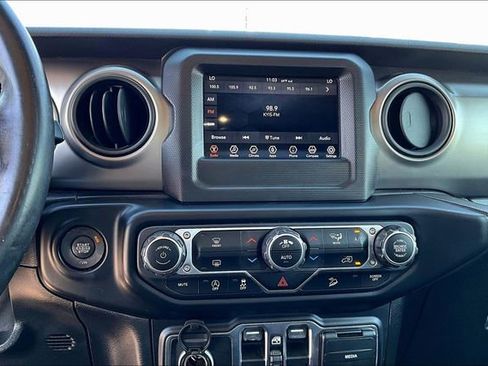 Used 2020 Jeep Wrangler Unlimited Sport AWD/4WD image 23