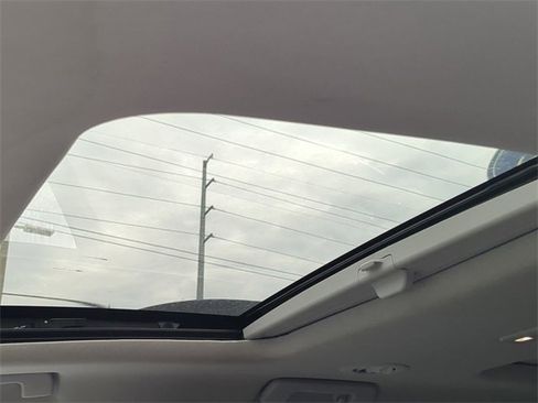 Used 2022 GMC Acadia SLT w/ Preferred Package image 22