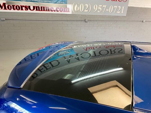 Used 2015 Hyundai Veloster Turbo FWD image 12