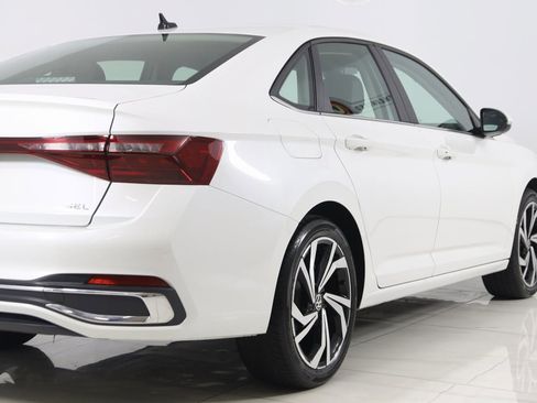 Used 2025 Volkswagen Jetta SEL image 43