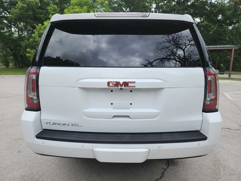Used 2020 GMC Yukon XL SLE w/ SLE Value Package RWD image 6
