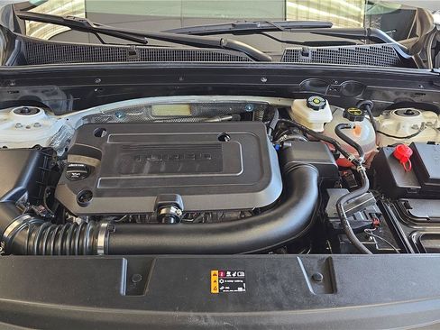 Used 2025 Buick Envision Preferred AWD/4WD image 27