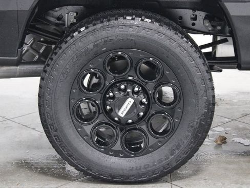 New 2026 Ford F250 Lariat w/ Black Appearance Package image 15