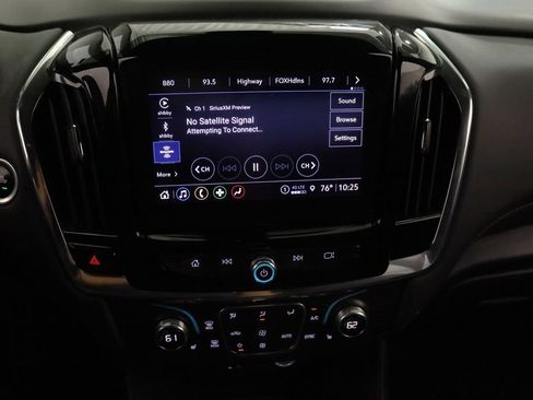 Used 2023 Chevrolet Traverse LT AWD/4WD image 20