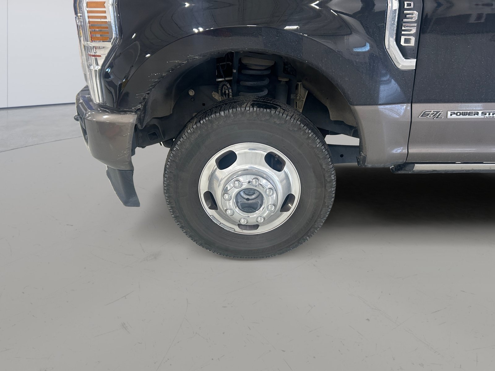 Used 2021 Ford F350 King Ranch w/ King Ranch Ultimate Package AWD/4WD image 9
