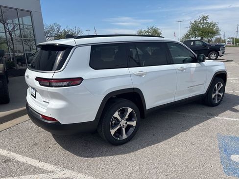 New 2026 Jeep Grand Cherokee L Limited AWD/4WD image 28