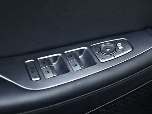 Used 2024 Hyundai Palisade Limited AWD/4WD image 18