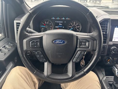 Used 2018 Ford F150 XLT w/ Equipment Group 302A Luxury image 8