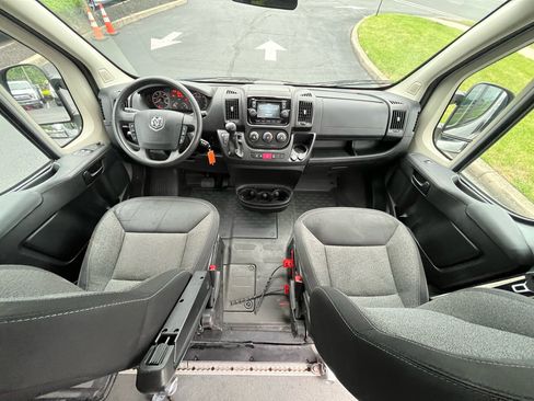 Used 2016 RAM ProMaster 2500 w/ Premium Appearance Group image 30