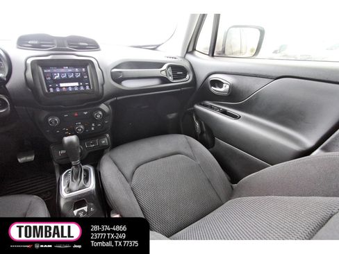 Used 2019 Jeep Renegade Altitude w/ Quick Order Package 2XM AWD/4WD image 11