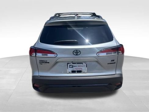 Used 2023 Toyota Corolla Cross AWD Hybrid image 4