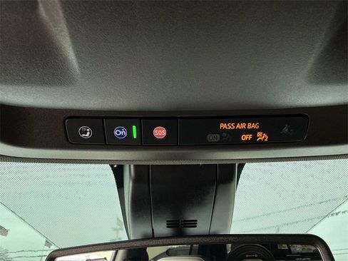 Used 2021 Chevrolet Suburban LT image 24