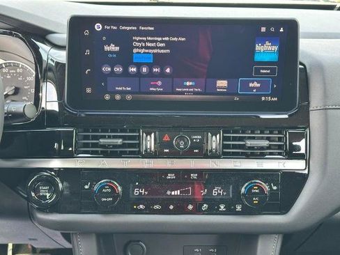 Certified 2026 Nissan Pathfinder SV AWD/4WD image 7