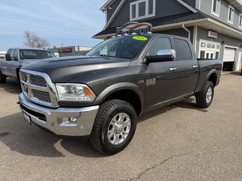 Used 2018 RAM 2500 Laramie image 1