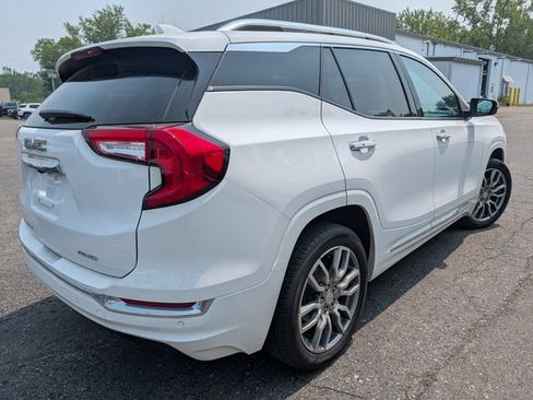 Used 2023 GMC Terrain Denali AWD/4WD image 8