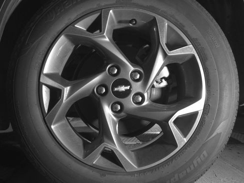 Used 2025 Chevrolet Trax LT w/ LT Convenience Package FWD image 14