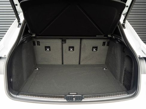 New 2026 Porsche Macan GTS image 36