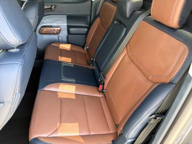 Used 2024 Ford Maverick Lariat FWD image 36