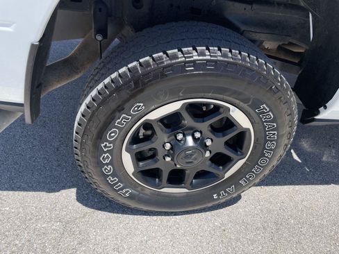 Used 2025 RAM 2500 Laramie AWD/4WD image 38
