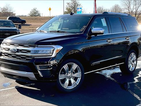 New 2024 Ford Expedition Platinum image 2