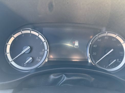 Used 2022 Toyota Highlander XSE AWD/4WD image 17