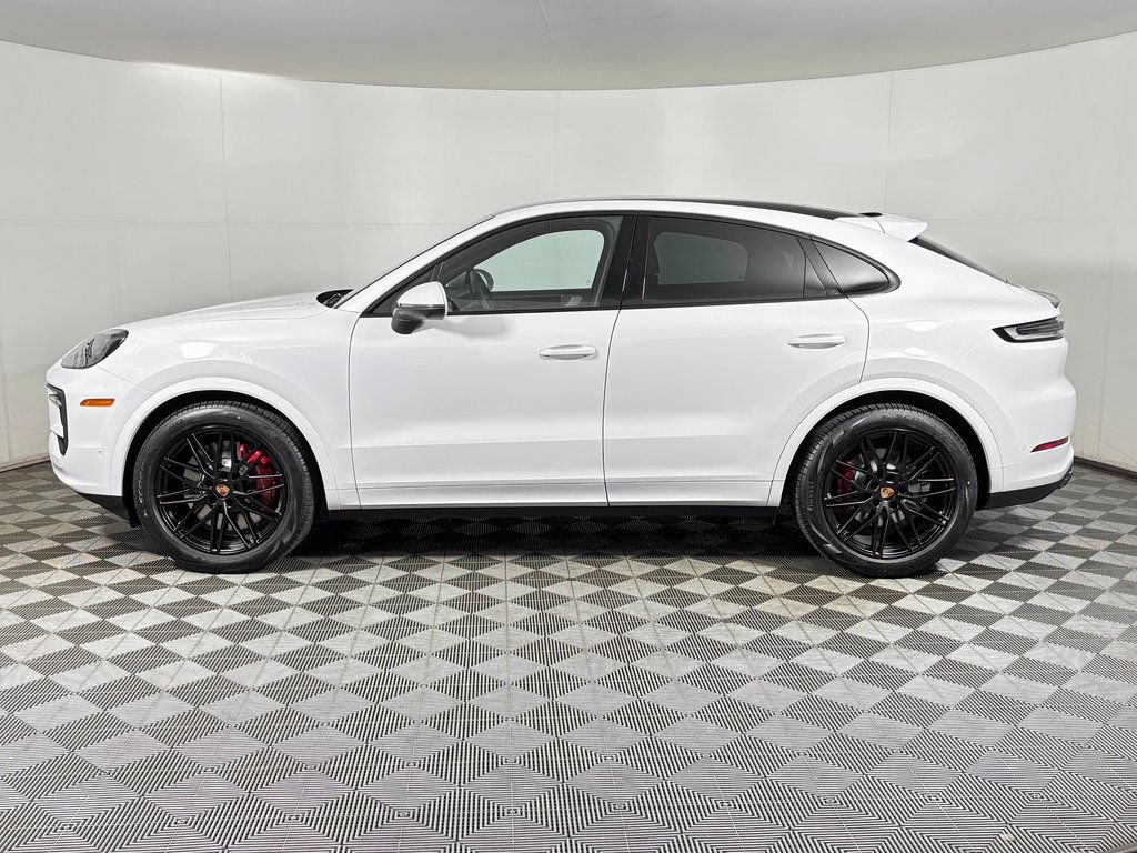 Certified 2026 Porsche Cayenne S AWD/4WD image 2