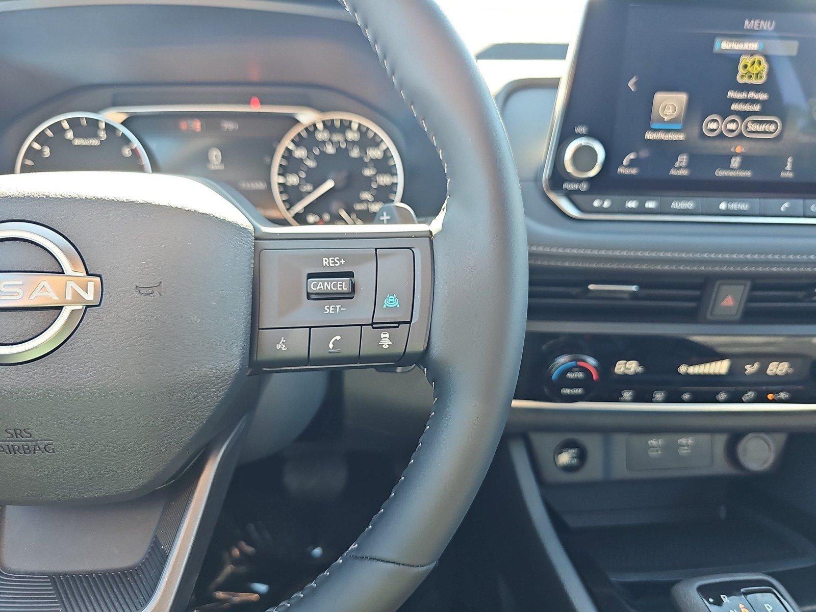 Used 2026 Nissan Rogue SV FWD image 15