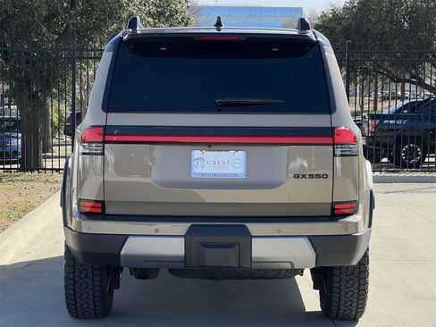 Used 2025 Lexus GX 550 image 5