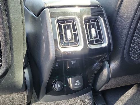 Used 2024 Kia Sorento SX Prestige AWD/4WD image 24