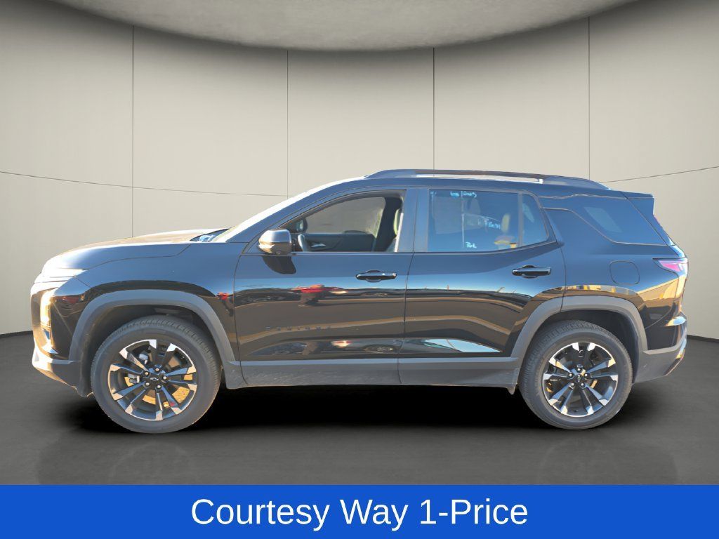 Used 2025 Chevrolet Equinox RS w/ Safety and Technology Package FWD image 5