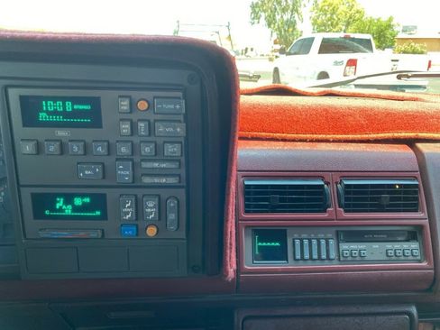 Used 1990 Chevrolet Silverado 1500 Silverado image 22