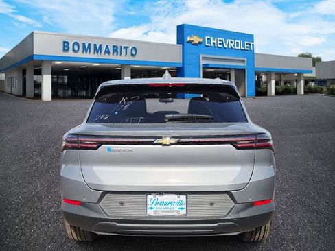 New 2026 Chevrolet Equinox EV LT image 4