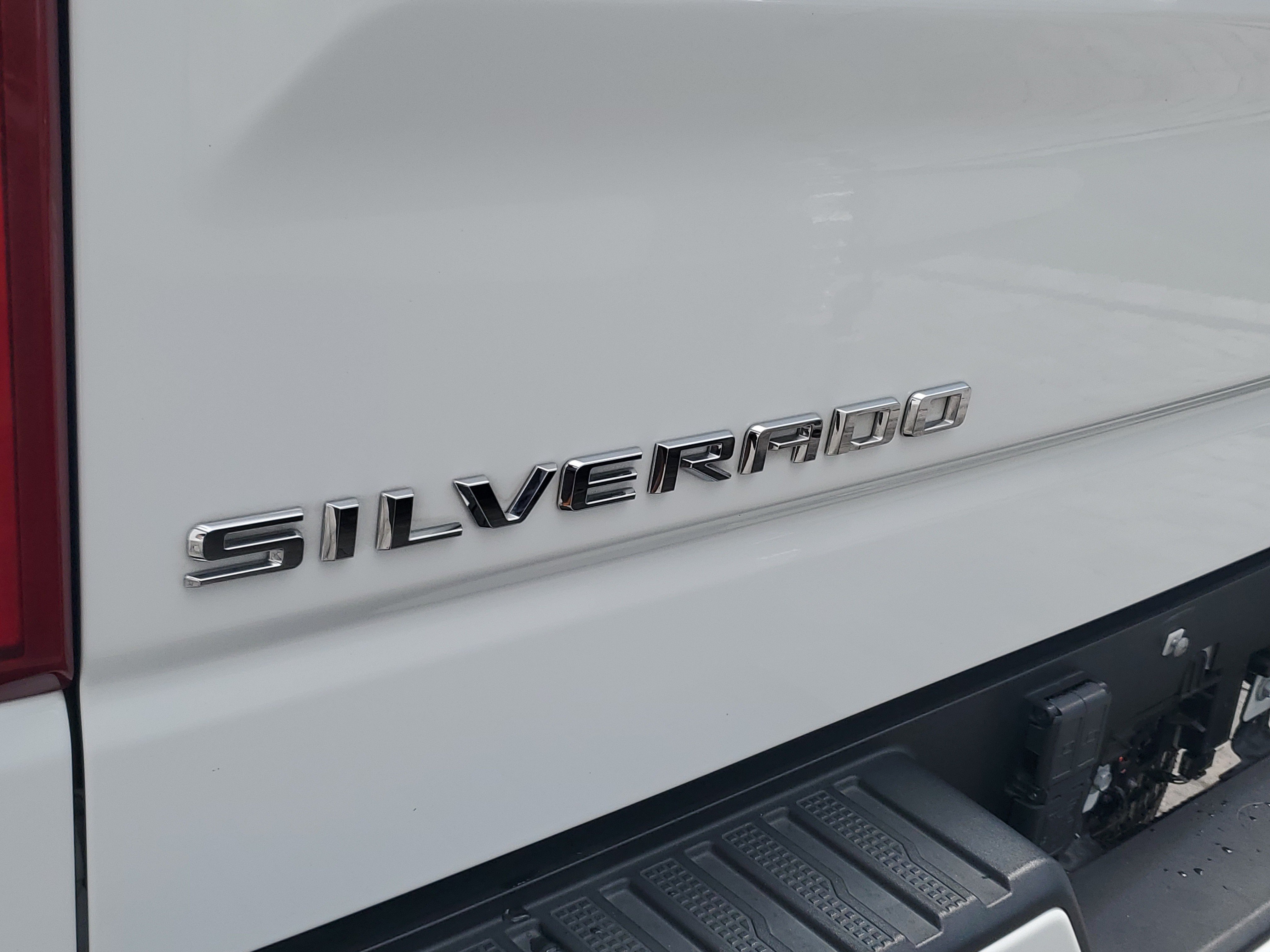 Certified 2024 Chevrolet Silverado 1500 RST w/ Convenience Package II AWD/4WD image 8
