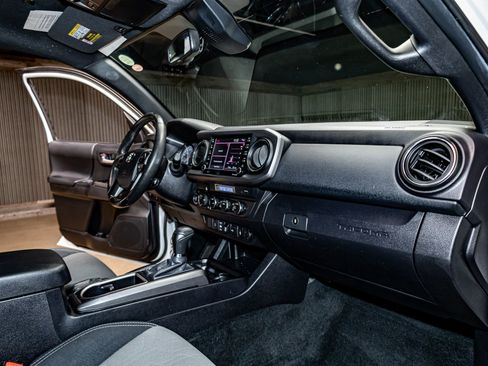 Used 2023 Toyota Tacoma TRD Sport image 20