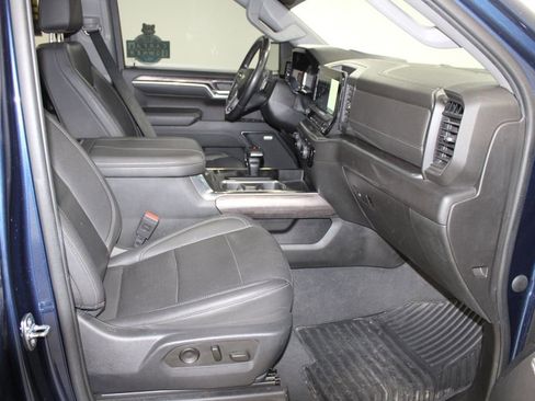 Used 2023 Chevrolet Silverado 1500 LTZ w/ LTZ Premium Package image 30