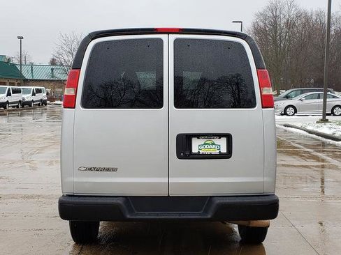 Used 2017 Chevrolet Express 2500 LS image 4