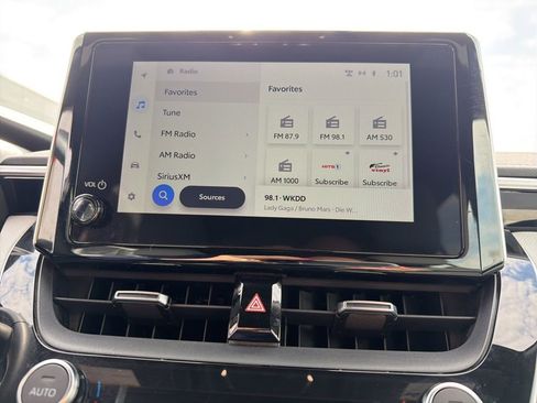 Used 2023 Toyota Corolla XSE image 14