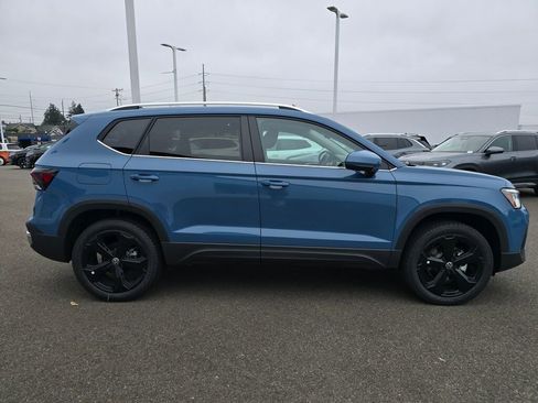 New 2025 Volkswagen Taos SEL image 3