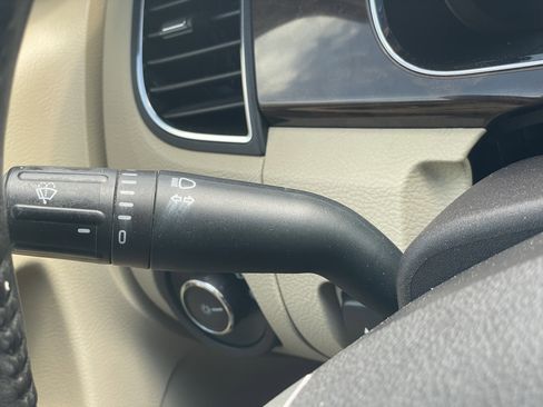 Used 2013 Ford Taurus Limited image 17