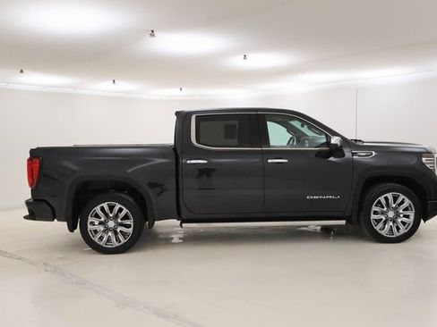 Used 2024 GMC Sierra 1500 Denali image 2