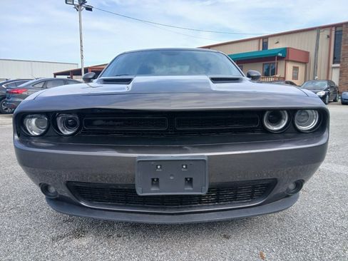 Used 2019 Dodge Challenger SXT w/ Blacktop Package RWD image 2