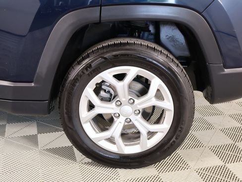 Used 2024 Jeep Compass Sport AWD/4WD image 17