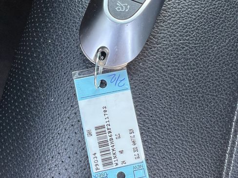 Used 2024 Mercedes-Benz GLC 300 4MATIC w/ AMG Line image 38