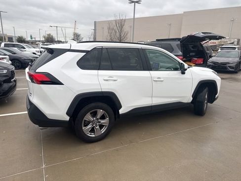 Used 2024 Toyota RAV4 XLE image 3